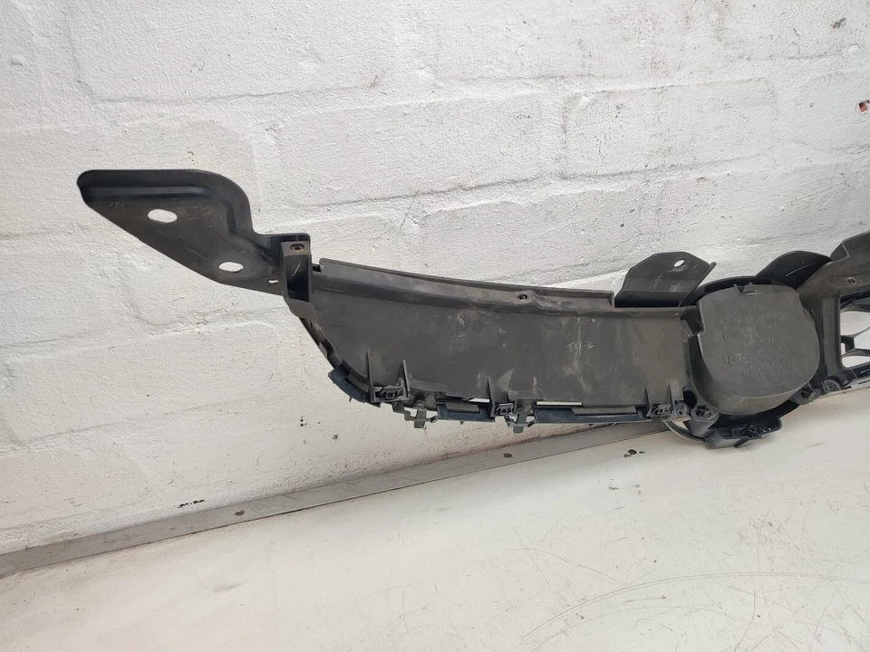 MAZDA CX-7 UPPER RADIATOR GRILL GRILLE EH6450717 - Image 4 of 4