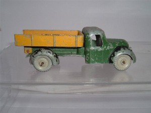 tipper lorry toys