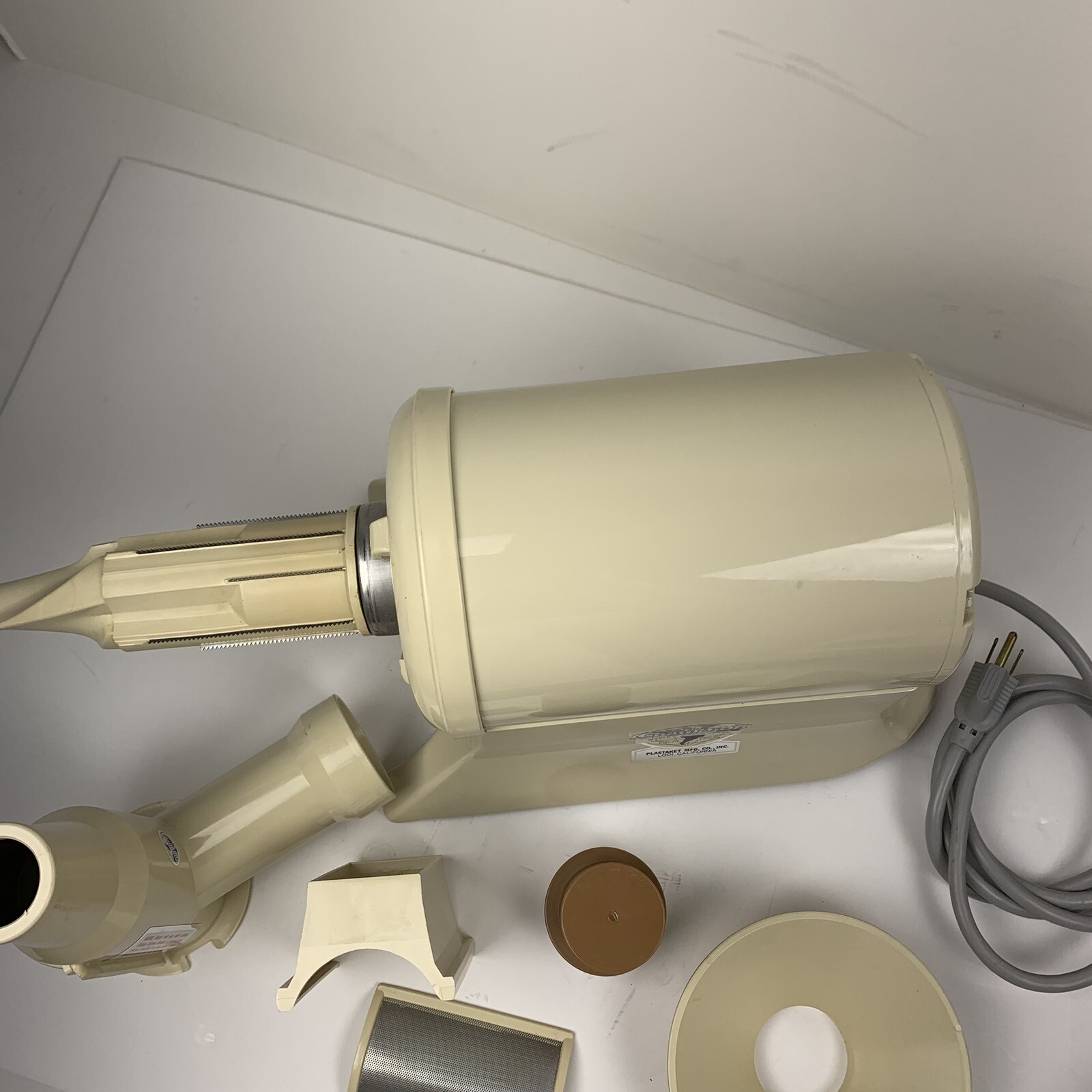 VTG Champion Juicer Model G5-NG-853S w/Attachments Tested and Clean USA