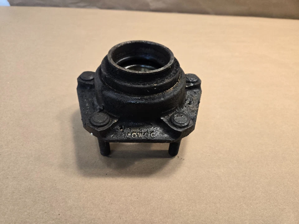 Buje trasero Austin Healey 3000 OEM ATC7593 Foto 2 de 4