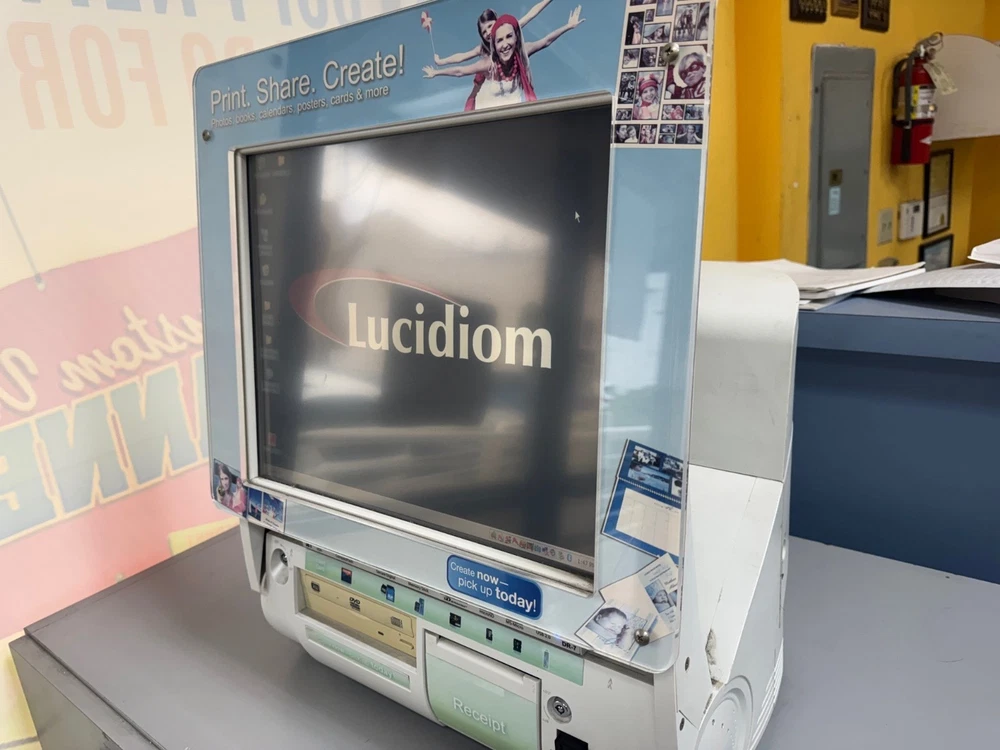 KODAK 6850 PHOTO PRINTER + 2 FREE LUCIDIOM APM 3700 PHOTO KIOSKS $499