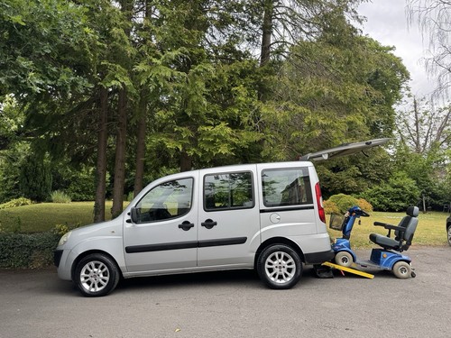 Fiat Doblo Wheel Chair Access Vehicle. 1.2 Petrol. WAV. RAMP. ULEZ. SILVER. - Picture 2 of 19