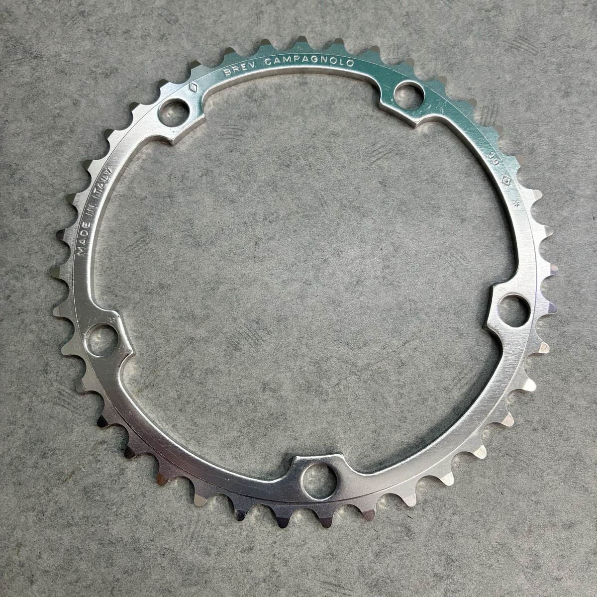 Plateau Campagnolo 39 Dents - 135 BCD - Argent - Made In Italy - Vintage Route