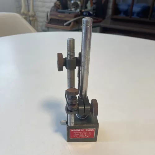 Mitutoyo 7011-AU Magnetic Base