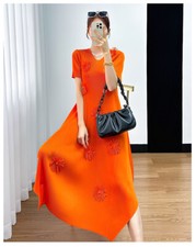 2024SS V-neck Short Sleeved Solid Color Pleated Long Dress Casual A-line Dress