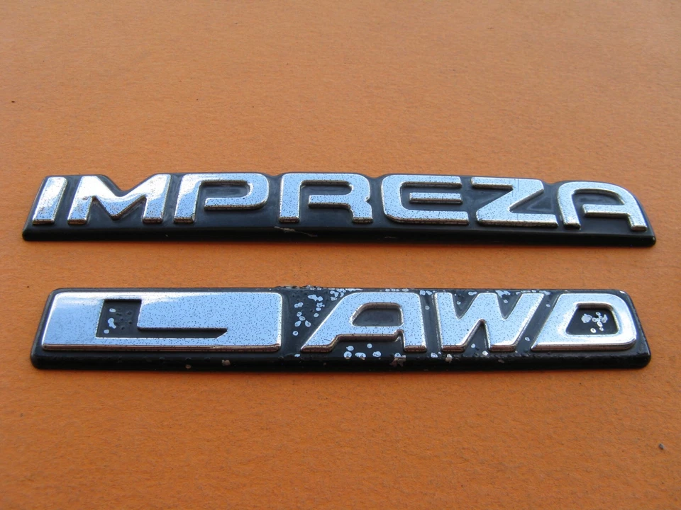 93 94 95 96 97 98 99 00 01 SUBARU IMPREZA L AWD EMBLEMA LOGOTIPO INSIGNIA SIGNO A33403 Foto 2 de 4