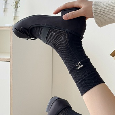 Fashionable Sweet Preppy Style Bow Embroidered Socks