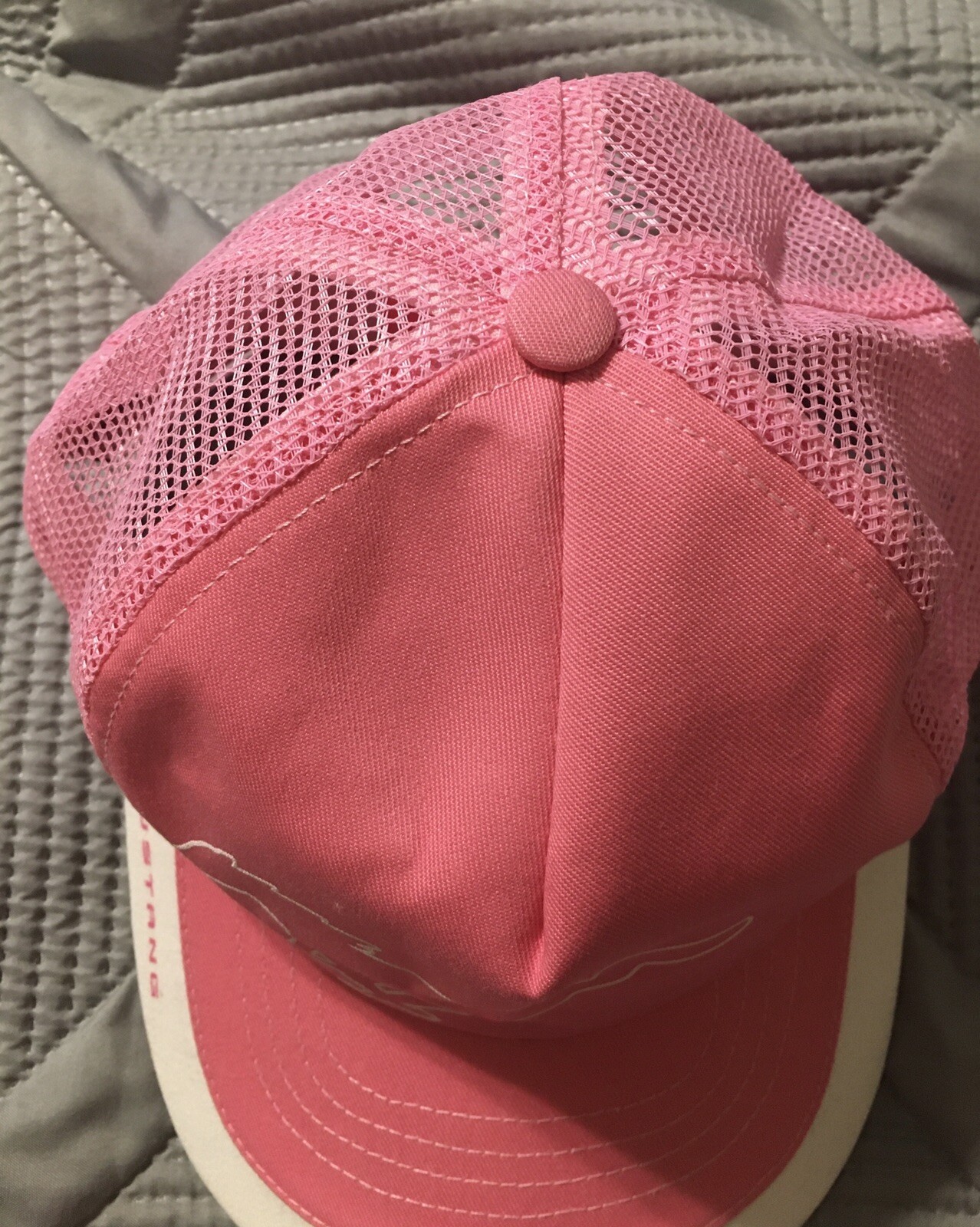 Cappello berretto snapback camionista Ford rosa bianco logo Mustang Pony made in USA