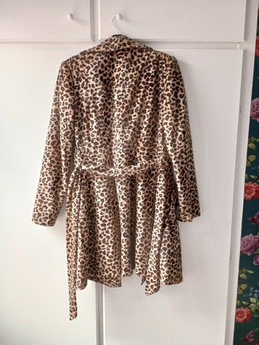 Trendy Animal/Leopard faux fur belted rockabilly vintage style mac - Picture 4 of 6