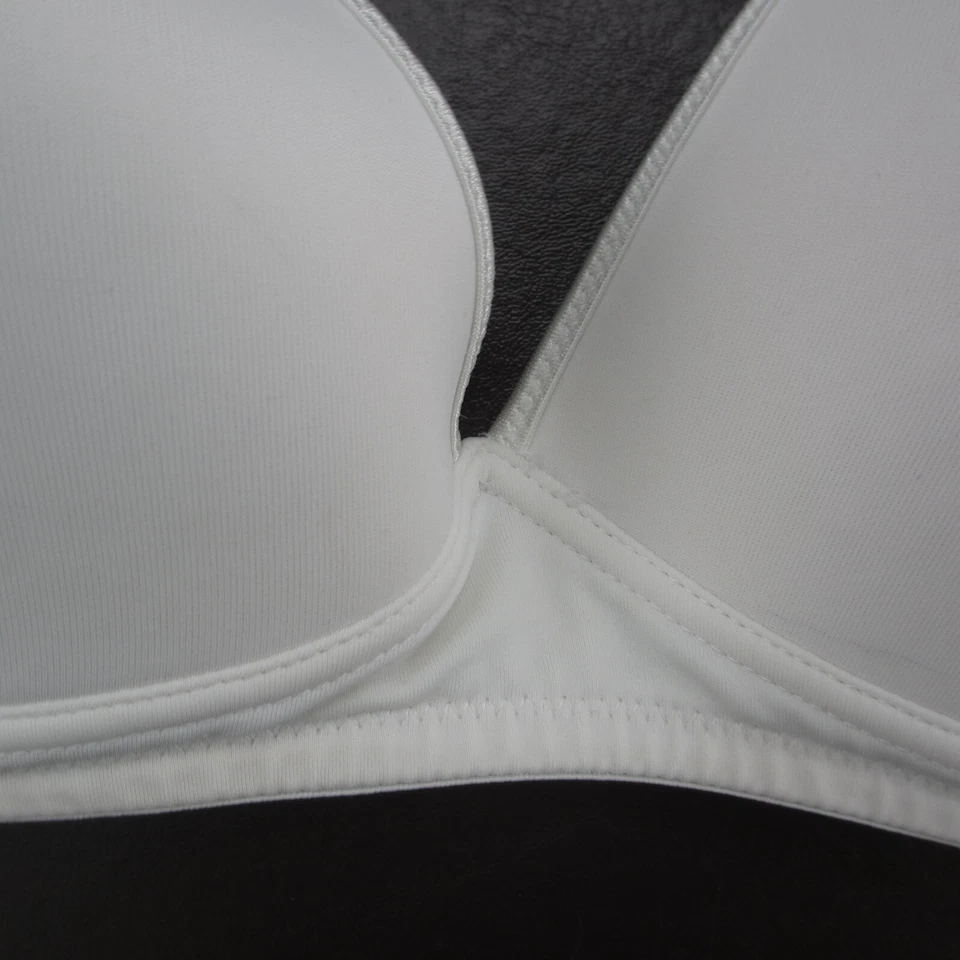 Sujetador Bestform 38C Blanco Acolchado Inalámbrico Cierre Ajustable Trasero Foto 3 de 4
