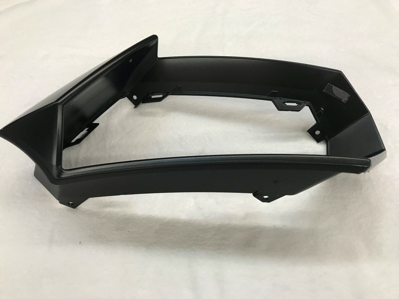 LAMBORGHINI AVENTADOR FRONT RIGHT BUMPER GRILL MOUNT TRIM OEM 470807820