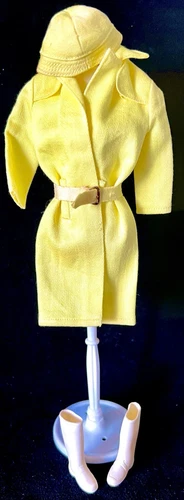 Vintage 1963 Mattel Barbie Doll Rain Coat W/Accessories~ # 949 Yellow Cotton Set