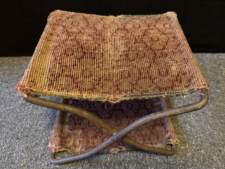Antiguo Tapiz Buggy Cochecito Asiento O Taburete de Pie de 1800 con Marco de Hierro Plegable Foto 2 de 4