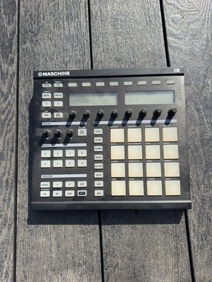 Native Instruments MK1 Maschine Mikro Midi Controller