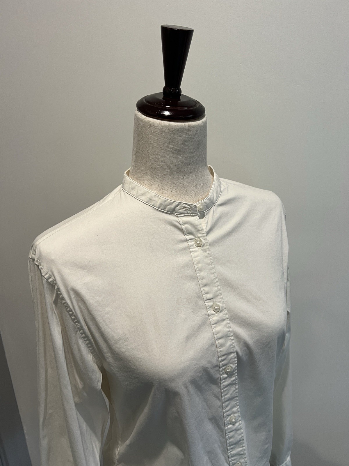 Uniqlo Women's White Blouse Collarless Cotton Blend Long Sleeve XS Button Up thumbnail 5