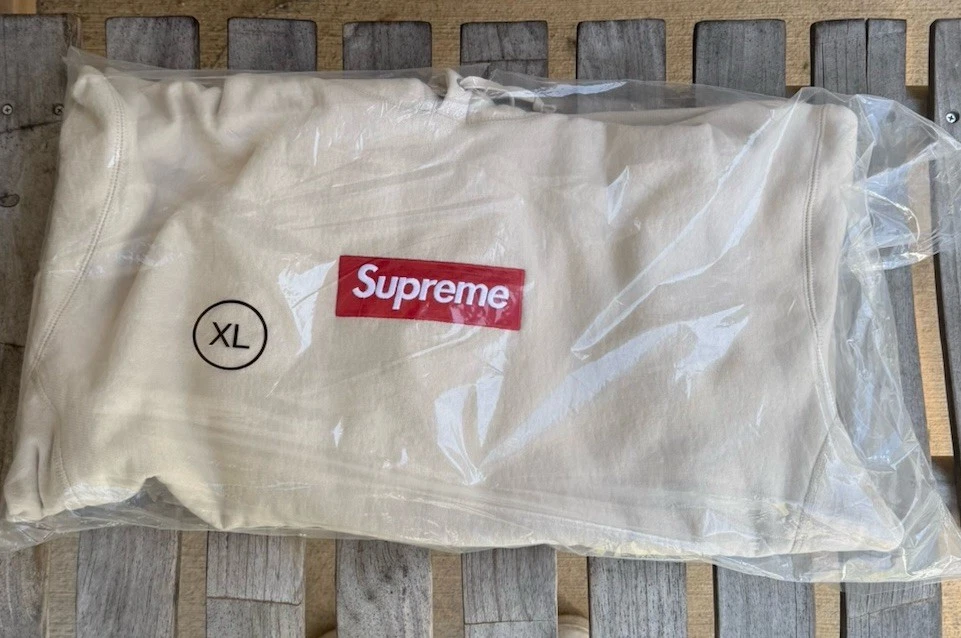 Sweat à capuche Supreme FW24 Box Logo Stone taille XL neuf