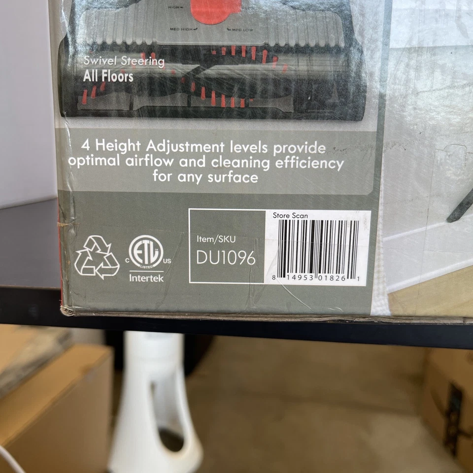 Kenmore FeatherLite DU1096 Corded Bagless Upright Vacuum with Hair Eliminator - Image 3 of 4