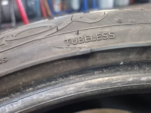 235/40zr19 96W XL Pair Syron Everest M+S 7.5mm No Repairs - Picture 7 of 8