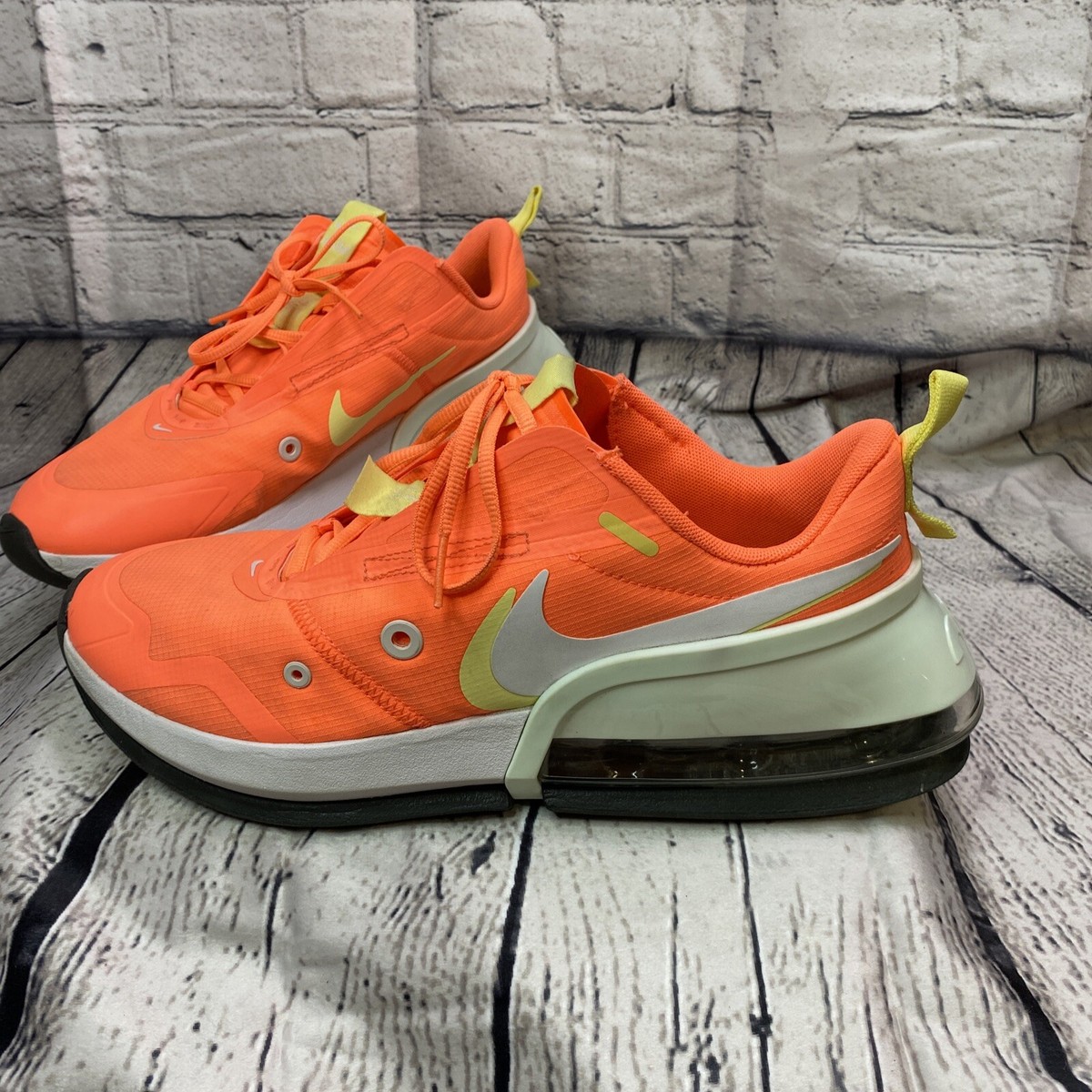 nike 270 bright mango