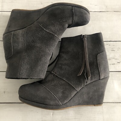 TOMS Desert Wedge Bootie Gray Suede Zip Size Women's