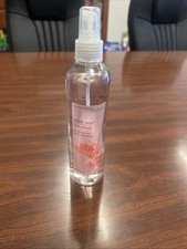 Bath Body Works Original Pleasures Sweet Pea Body Spray Splash 8 Oz New