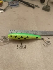 Vintage MANN'S S10+ 3 1/4" Body Stretch S 10+ Green Chart Stamped "Mann's S 10+