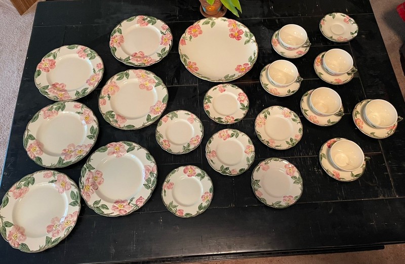 Rare Original FRANCISCAN Desert Rose Pink • 26 Piece Lot • Coffee / Tea • 1940’s
