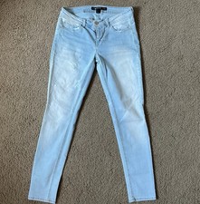 Jordache Women's Skinny Distressed Jeans Size 6 Low Rise Light Wash Denim EUC