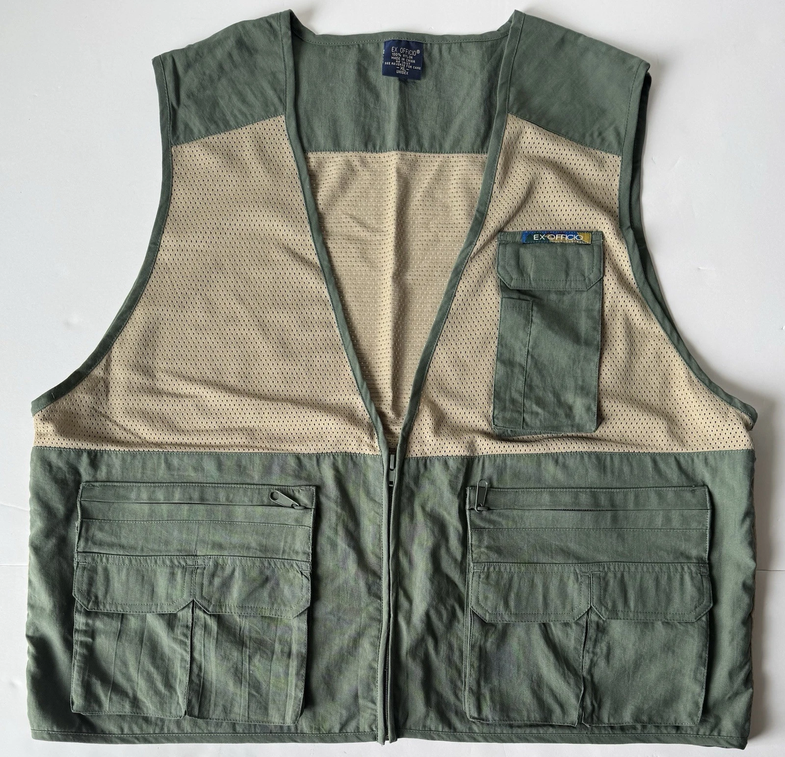 Ex Officio Unisex Outdoor Fishing Vest Size XL Zips Mesh Pockets Nylon