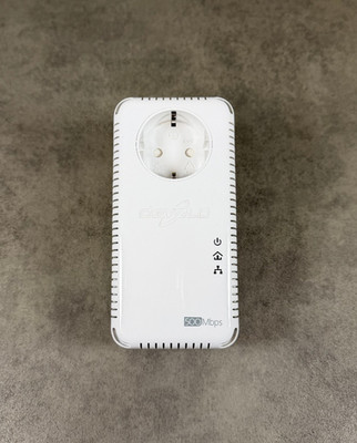 Devolo dLAN 500 AVtriple+ Powerline Netzwerkadapter Adapter 3 LAN Ports 500 Mbps
