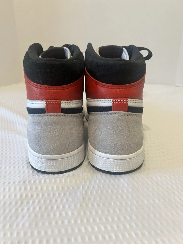 $371 Air Jordan 1 Retro Alto OG Gris Claro Humo 555088-126 Para Hombres Talla 10.5 ¡EXCELENTE ESTADO USADO! Foto 3 de 4