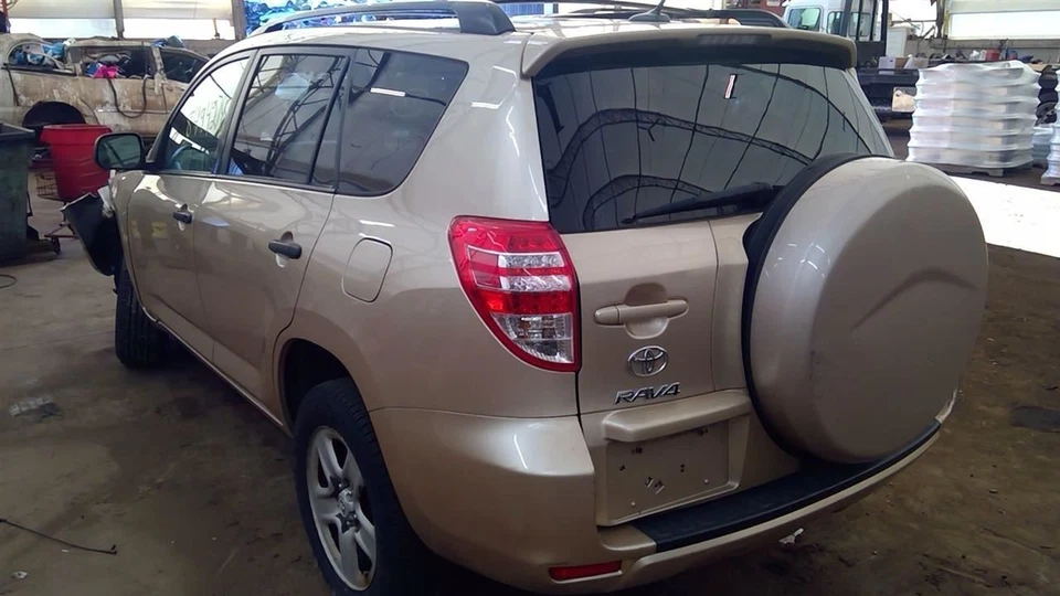 AC Condenser Fits 06-12 RAV4 6817339 Foto 2 de 4