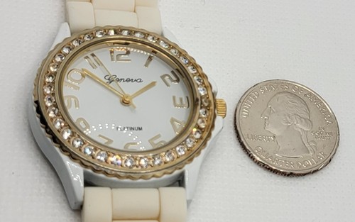 Ladies Geneva Platinum Round Gold Tone White Dial Rubber Band Analog Watch F7 - Picture 7 of 9