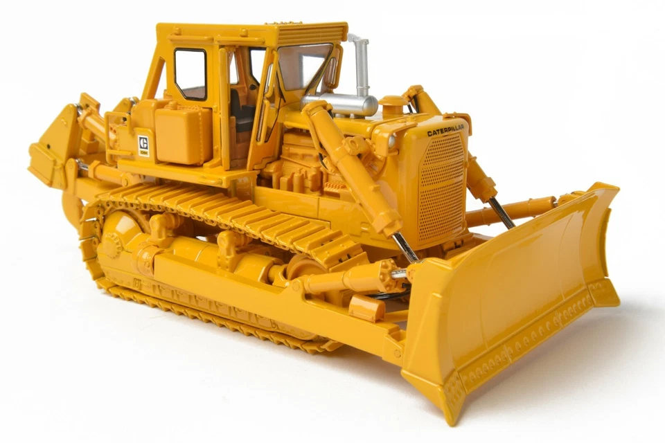 Caterpillar D8K Dozer w/ Cab, 1 Shank Ripper & S Blade 1/48 CCM - Diecast - 2019 - Image 2 of 4