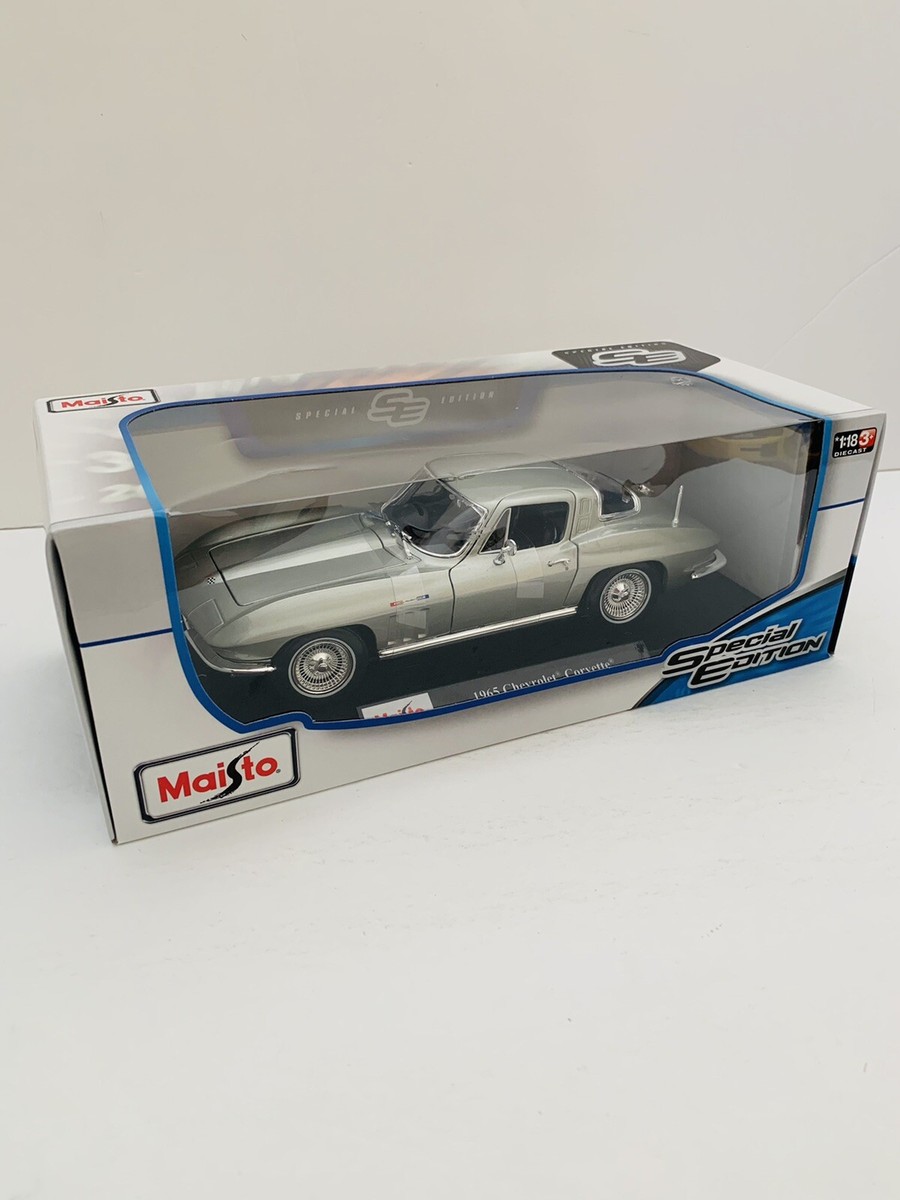 Maisto 1965 Chevrolet Corvette Diecast 1:18 Metal Gray Car
