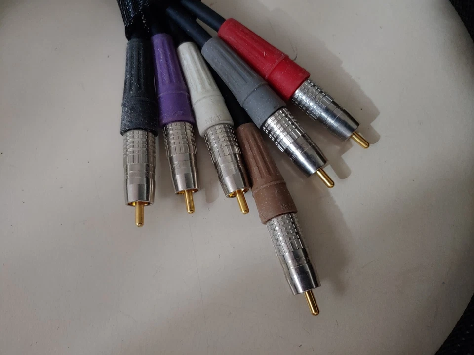 Canare 6 Channel SACD Audio Cable -  RCAP-C42 RCA Male - LV-61S Insulated 54" - Image 4 of 4