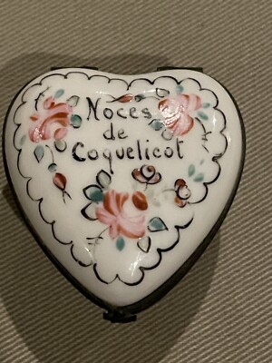 Noce de Coquelicot - 8 Ans - Heart Shaped French Pill Box - 8th Wedding Anniv.