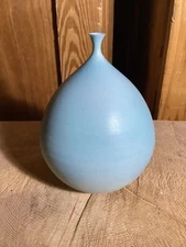 Sophia Cook 7” Porcelain Vase Blue in Very Good Condition