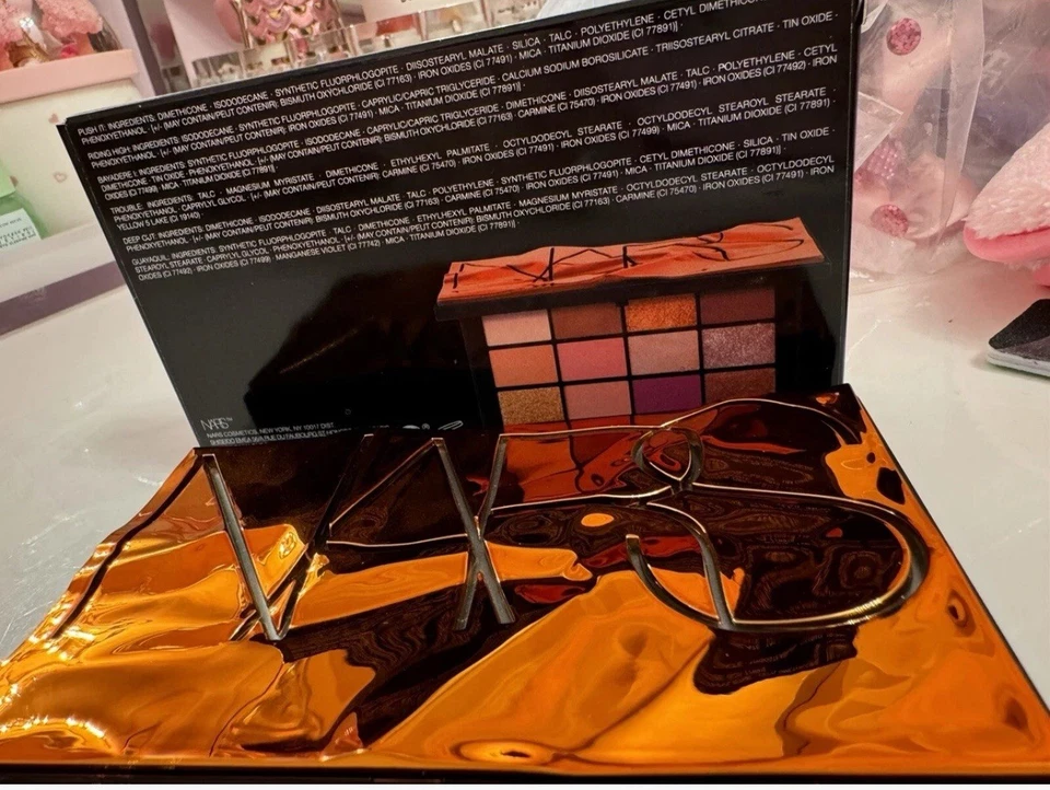 NARS Afterglow  Eyeshadow Pallet - Image 3 of 3