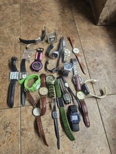 Fashion Mixed Brand & Style Assorted Men's & Women's Watches Lot Parts Or Repair