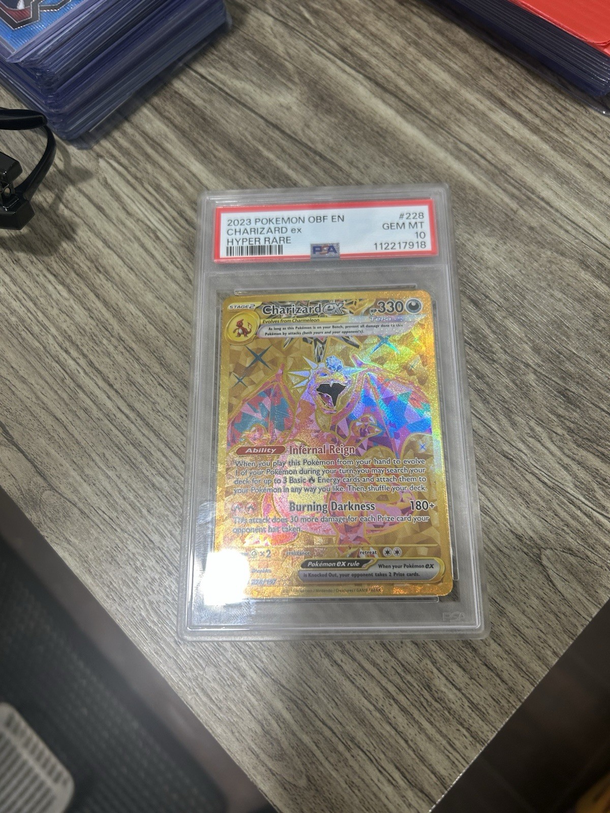 Pokémon TCG Charizard EX Obsidian Flames 223/197 PSA 10