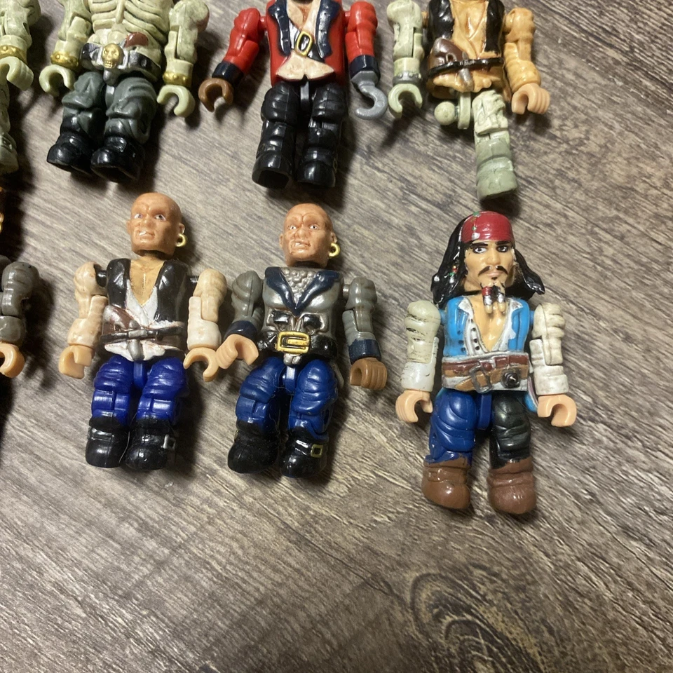 Mega Bloks Pirates Of The Caribbean Lot of 8 Jack Sparrow Pirates And Skeletons  - Image 4 of 4