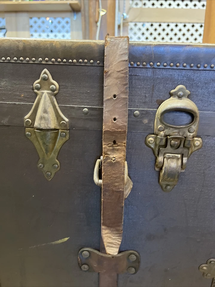 Vintage English Handmade Bridle Leather Steamer Trunk - Antique Leather Trunk - Image 3 of 4