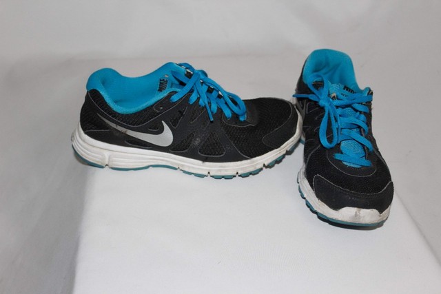 womens NIKE REVOLUTION 2 tennis shoes size 5Y | eBay