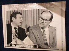  Wire Press Photo 1981 Dan Rostenkowski Barber Conable Ways and Means Plan