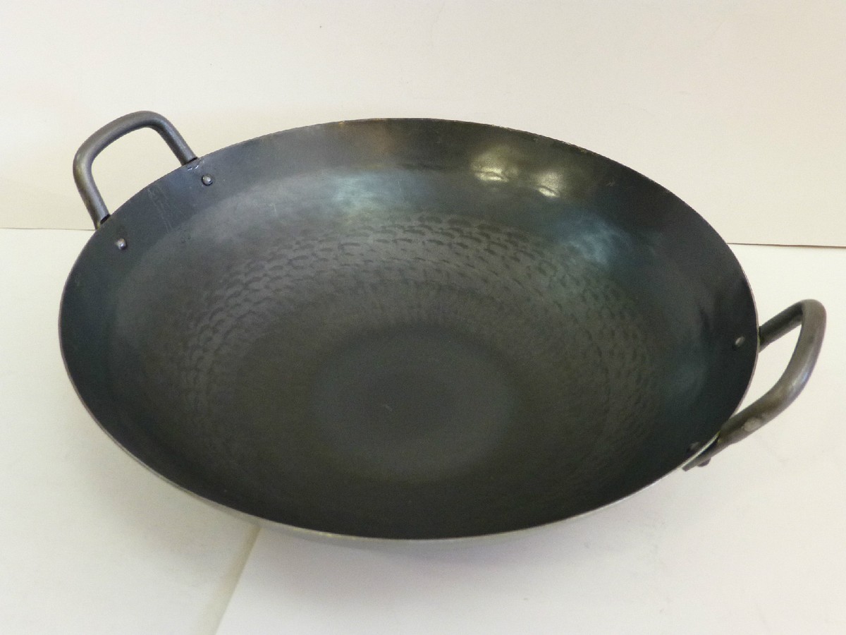 Professional Hammered Chinese Wok / Double Handle by Yamada Kogyo