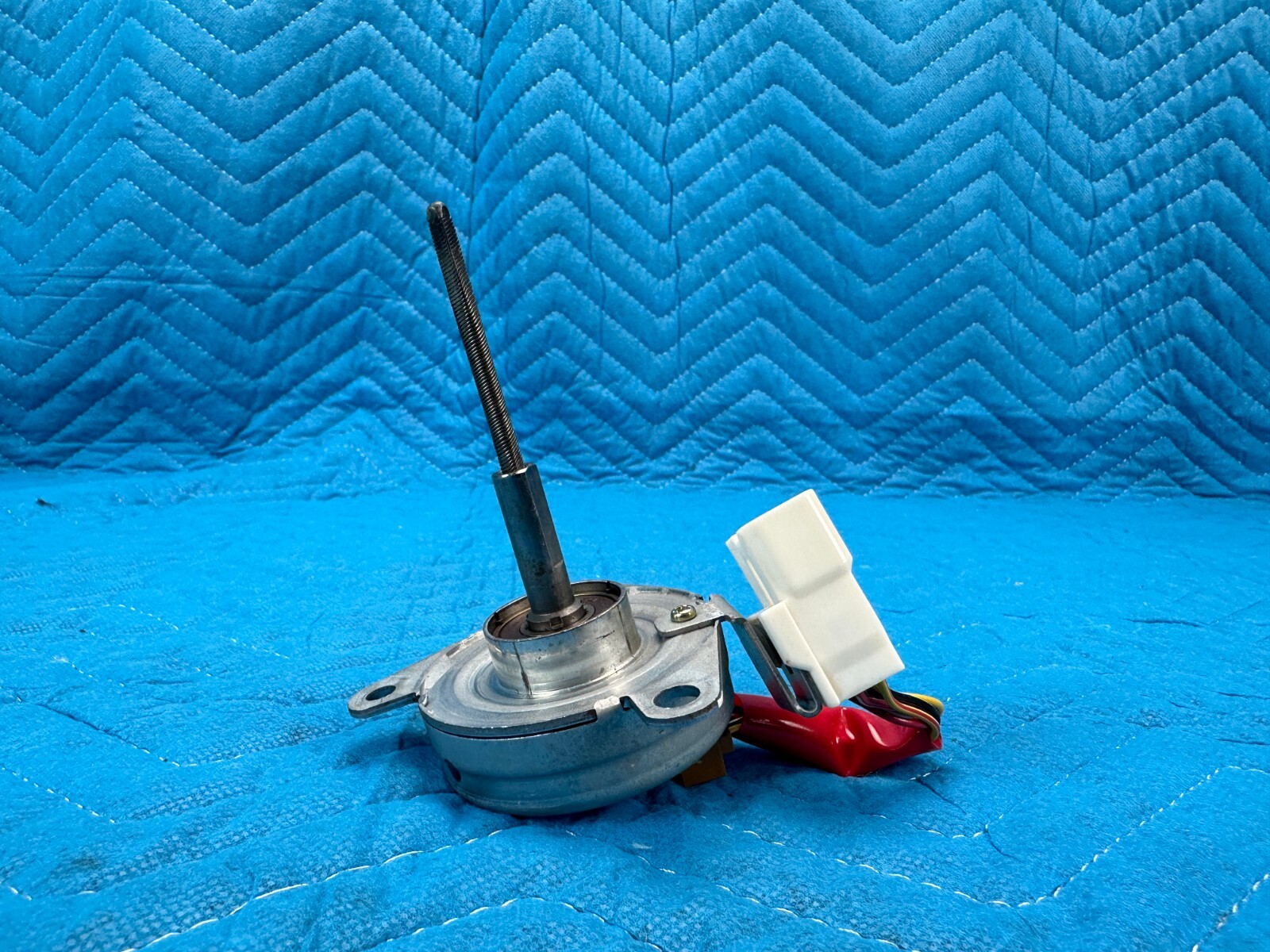Picture 3 of 9