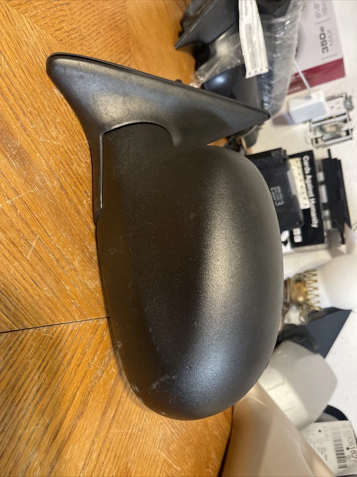 Espejo retrovisor izquierdo hyundai elantra 1997 Foto 2 de 3