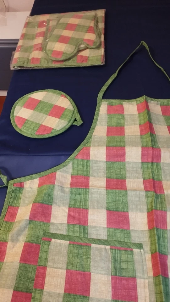 2 Set Grembiule + Presina + Guanto Forno - Immagine 3 di 4