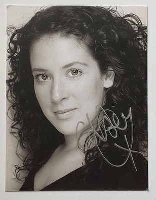 NATALIE CASEY (Hollyoaks) original handsigniertes Foto 5,5. 4